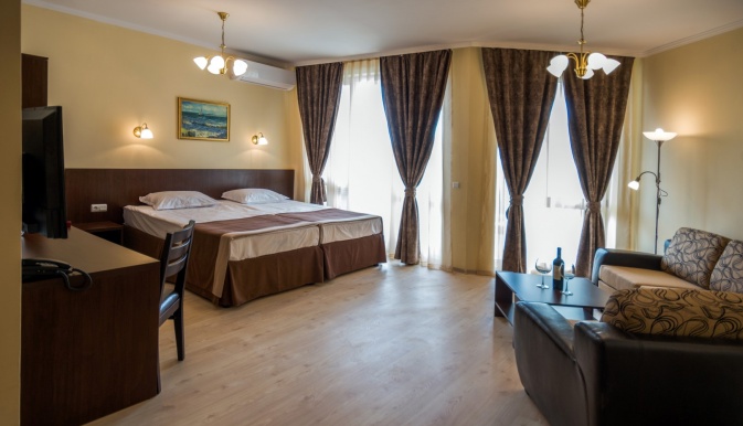 ROME_PALACE_DELUXE_APARTHOTEL_SUNNY_BEACH_BULGARIA_AIR_TOUR_TRAVEL